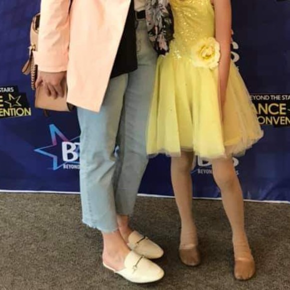 BP light wash crop mom jeans - Picture 2 of 8